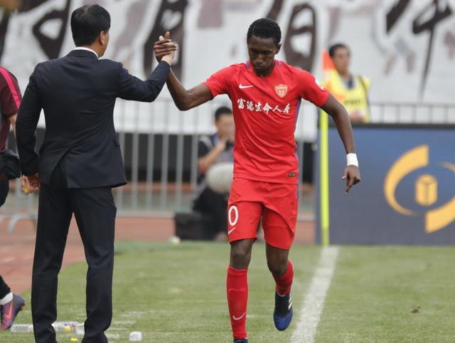 队员状态神勇,教练组大力表扬 队员状态神勇,教练组大力表扬