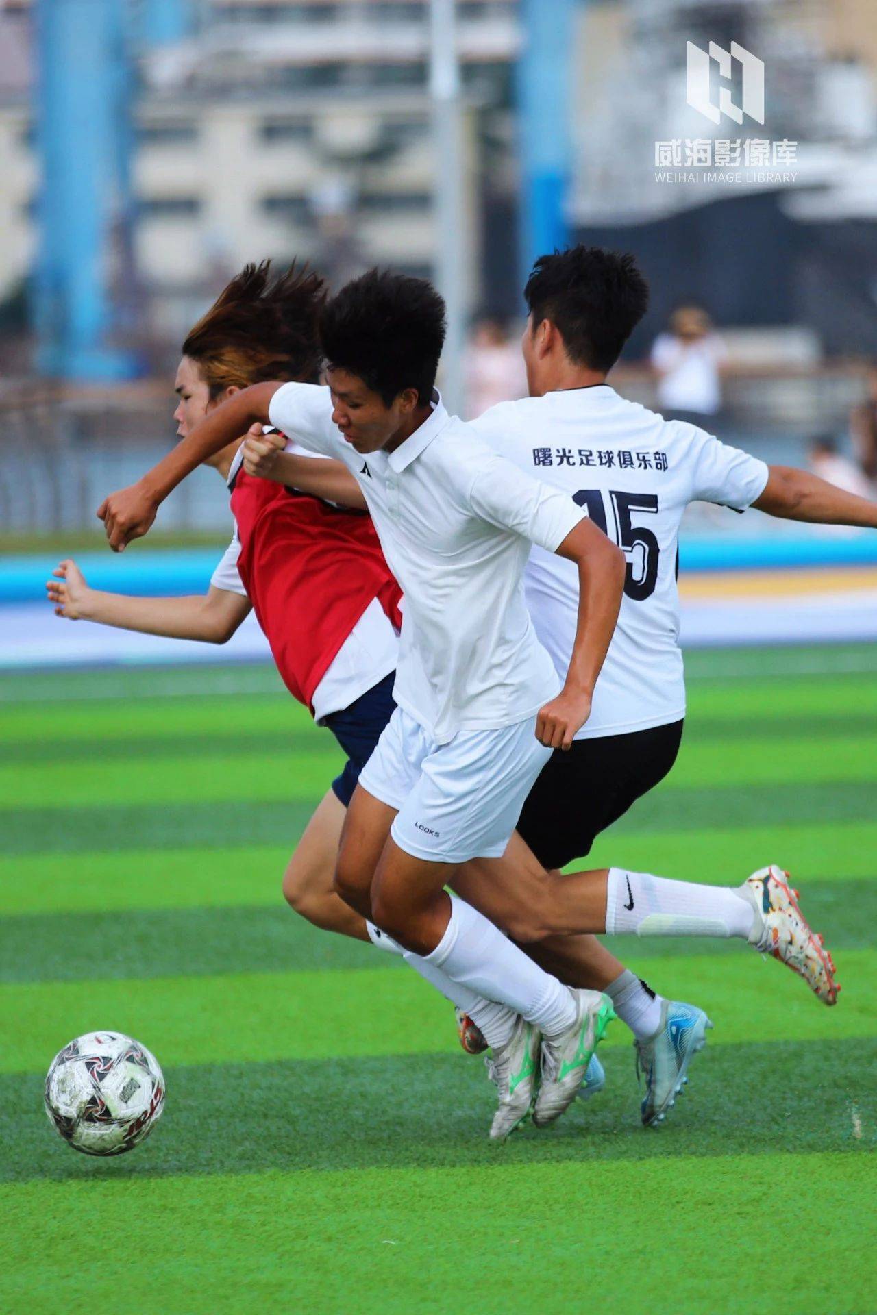 足球豪门对决,预示着一场殊死战 足球豪门对决,预示着一场殊死战