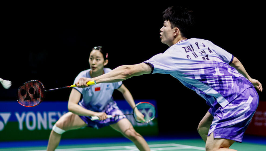 中国羽毛球队轻取英格兰羽毛球队,安赛龙绝境逆转的简单介绍 中国羽毛球队轻取英格兰羽毛球队,安赛龙绝境逆转的简单介绍